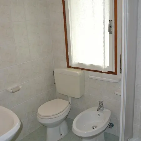 Fuer 6 Personen Ca 45 Qm In Bibione, Adriakueste Italien Und Umgebung - B62789 *