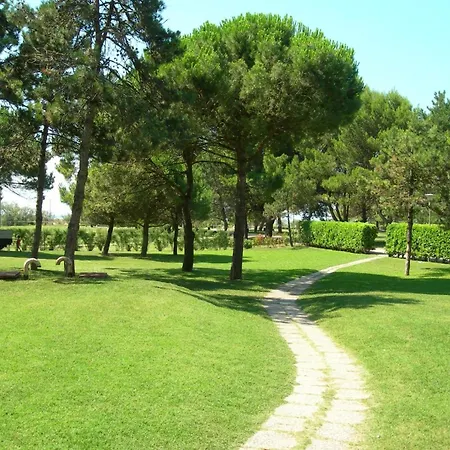 Διαμέρισμα Fuer 6 Personen Ca 45 Qm In Bibione, Adriakueste Italien Und Umgebung - B62789 *